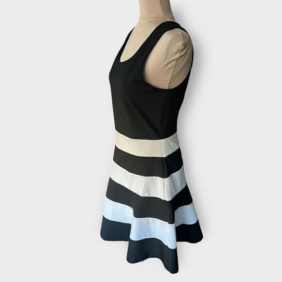 Express Women’s Medium Fit & Flare Black & Multi Color Striped Midi Dress - Picture 4 of 9